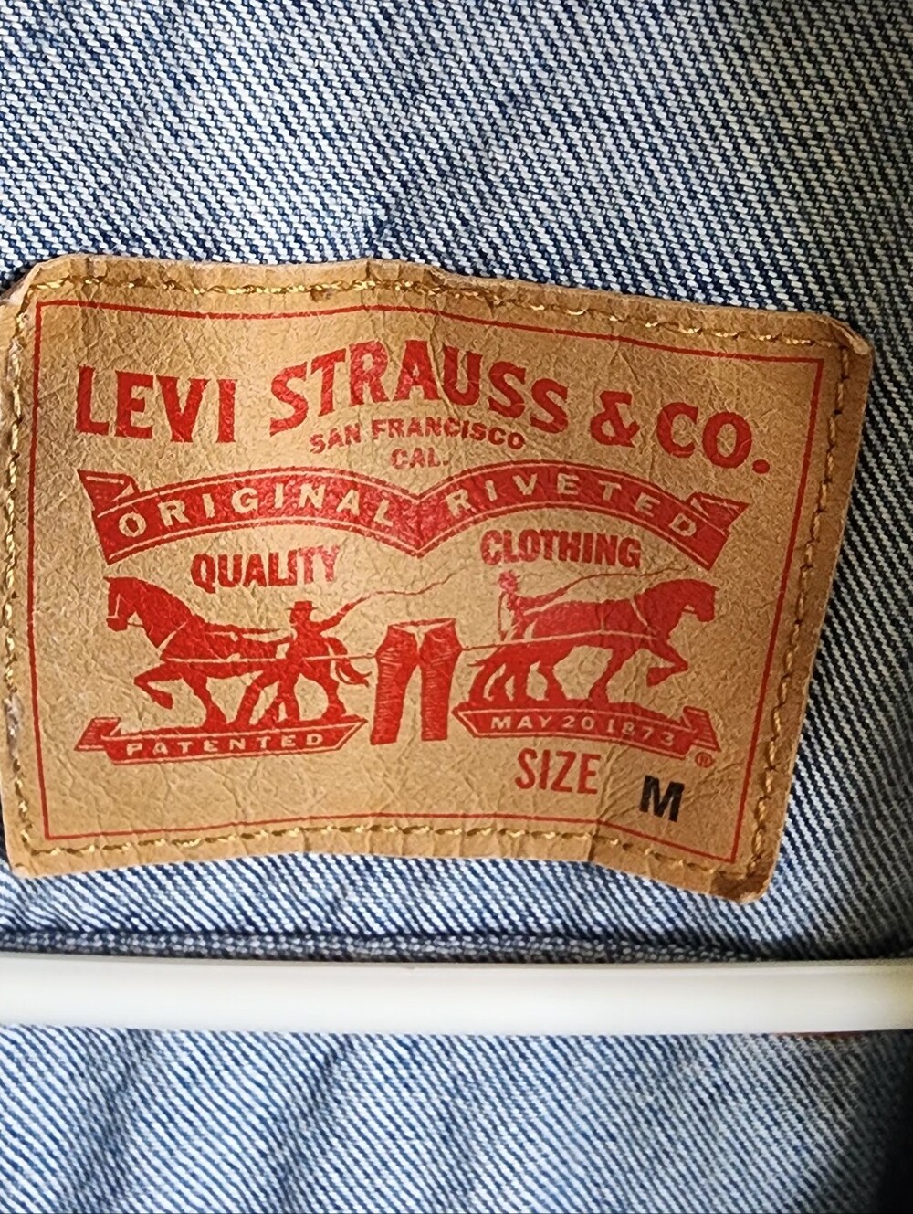 Levi's Men's Light Blue Denim Jeans - Signature Patch